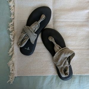 Sanuk Yoga Slings Size 10